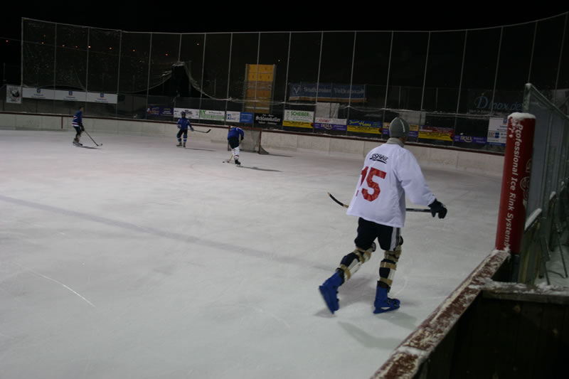 gal/Eishockeyspiel in Toblach/2008-02-02 SVR Eishockey 018.jpg